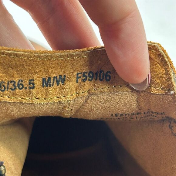 Born Women's Brown Leather Scrappy Flat Ankle Booties Size 6 Distressed Zip - Picture 14 of 15